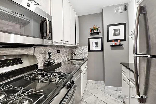 Sold by Keller Williams NYC | media 5