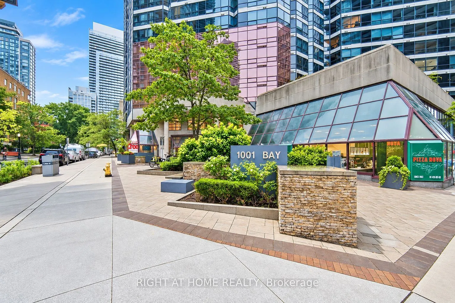 2 bed, $2,600 — Photo 2