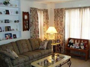 151 E Logan St, Cloverdale, IN 46120