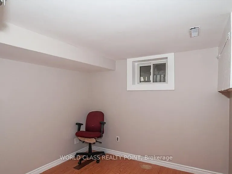 1 McIntosh St — Photo 23