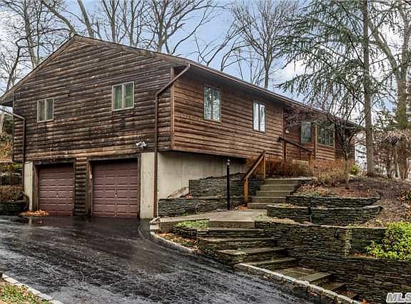 2nd image of 4 Tudor Ct