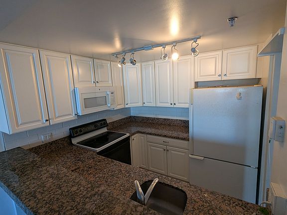 3rd image of 601 Van Ness Ave APT 446