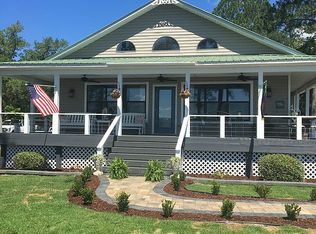 855 Whitfield Rd, Freeport, FL 32439