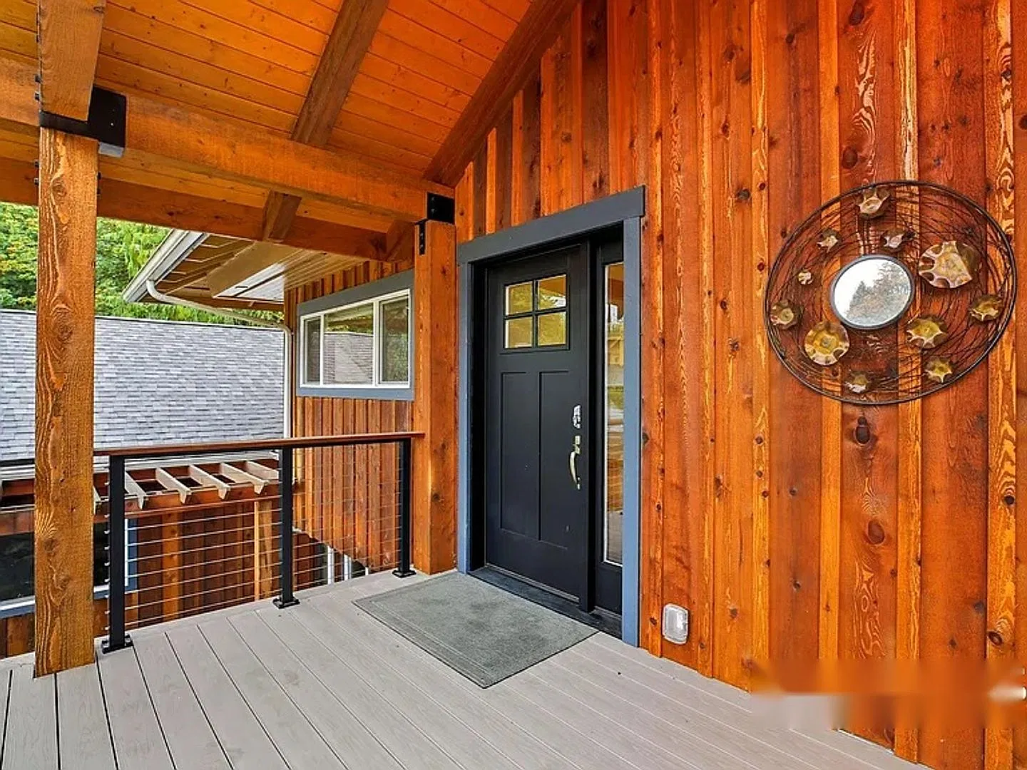 Spacious 4-Bedroom Carnation Home with Stunning Valley Views! — Photo 3