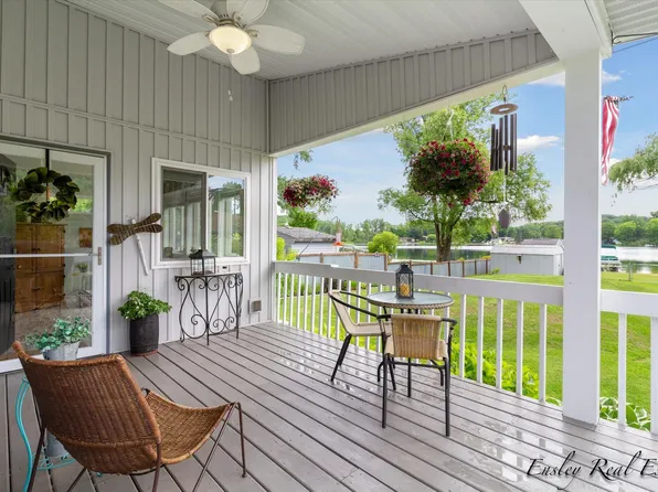 17750 Simmons Ave NE, Sand Lake, MI 49343