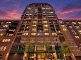 400 W Ontario St APT 510, Chicago, IL 60654