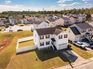 1209 Woods Edge Cir, Suffolk, VA 23434