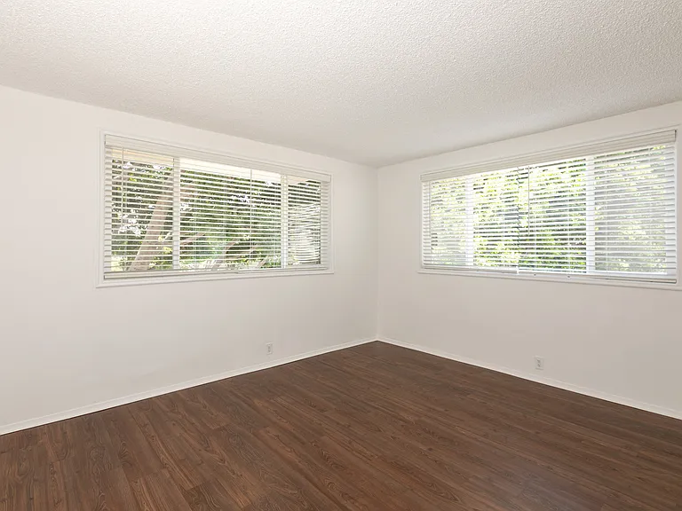 Beverly Regent — Photo 14