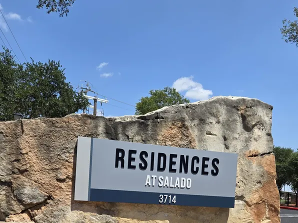 Residences at Salado