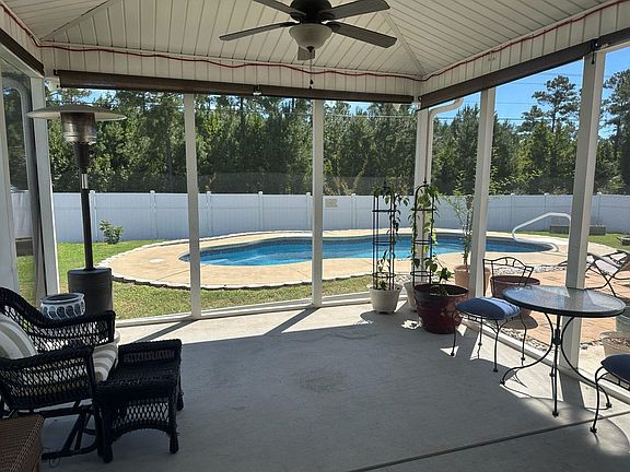 3rd image of 644 Seth Ln.