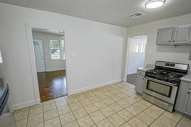 433 Olive Ave — Photo 9
