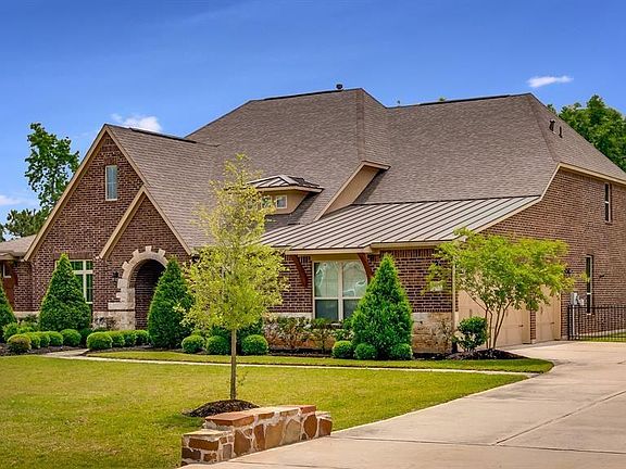 Wonderful size driveway!