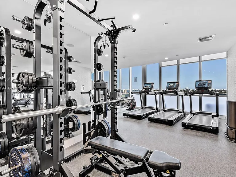 1100 Biscayne Blvd #2907 — Photo 44