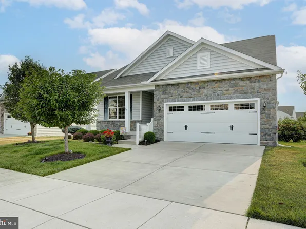 432 Winterberry Dr, Middletown, DE 19709