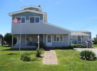 7 Captain Freebody Rd, Narragansett, RI 02882