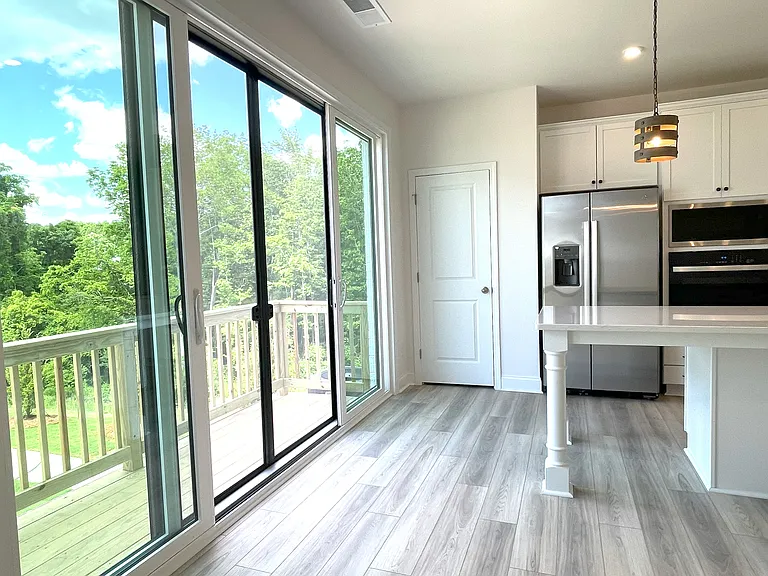 5005 Layman Dr — Photo 11