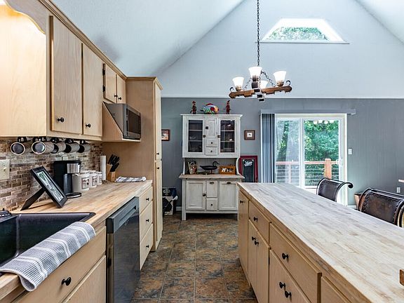 17th image of this home