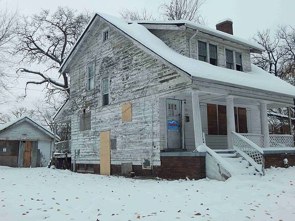 155 W Greendale