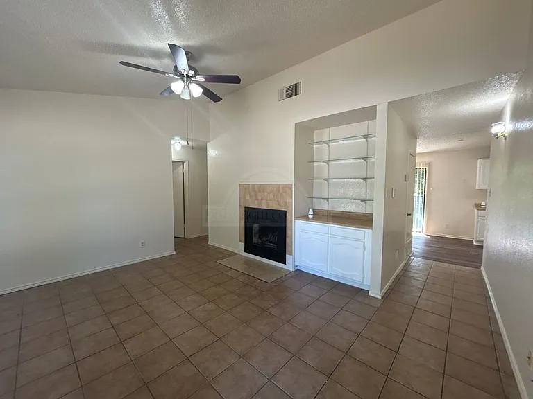3806 London Ln — Photo 2