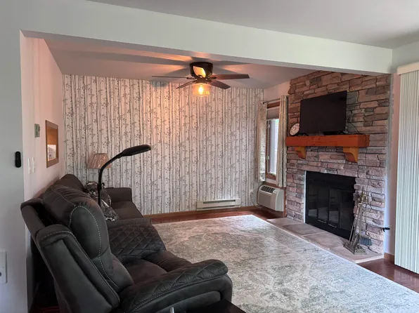 11 Elm Trl, Wisconsin Dells, WI 53965