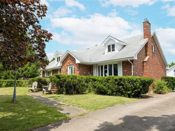 313 Bank St, Batavia, NY 14020