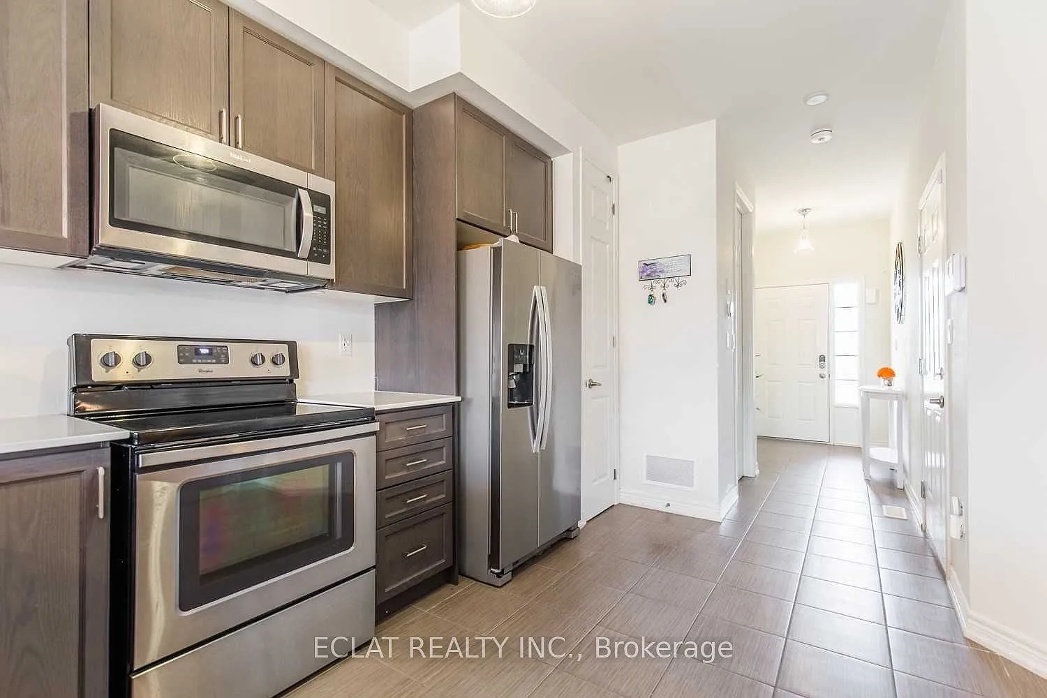 3 bed, $2,850 — Photo 3
