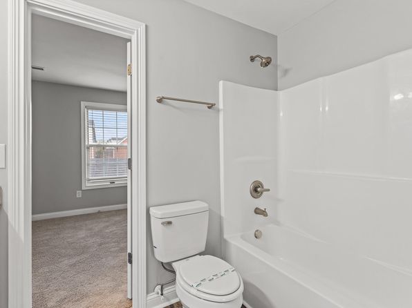 lexington-kentucky-446956486 picture