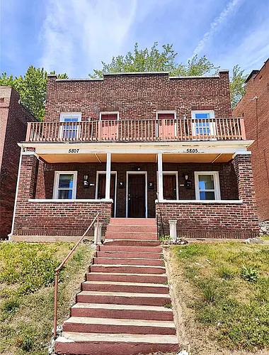 5805 S Broadway #2 Photo 1