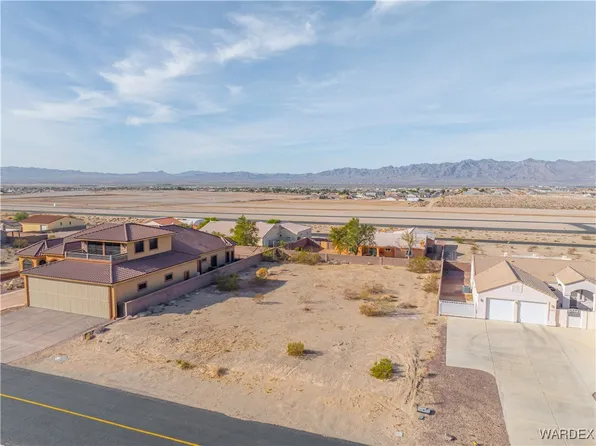 5201 S Antelope Dr, Fort Mohave, AZ 86426
