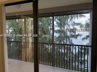 468 NE 206th Ln APT 107, Miami, FL 33179