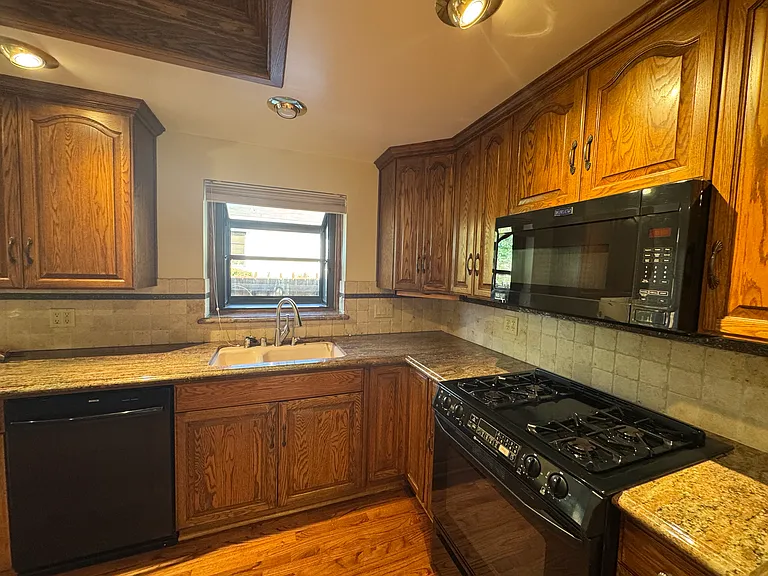 255 Circle Dr — Photo 10