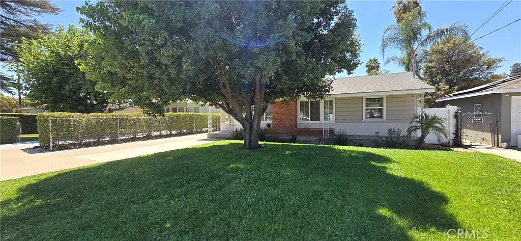 3 bed, 1552 sqft, $3,150 — Photo 1