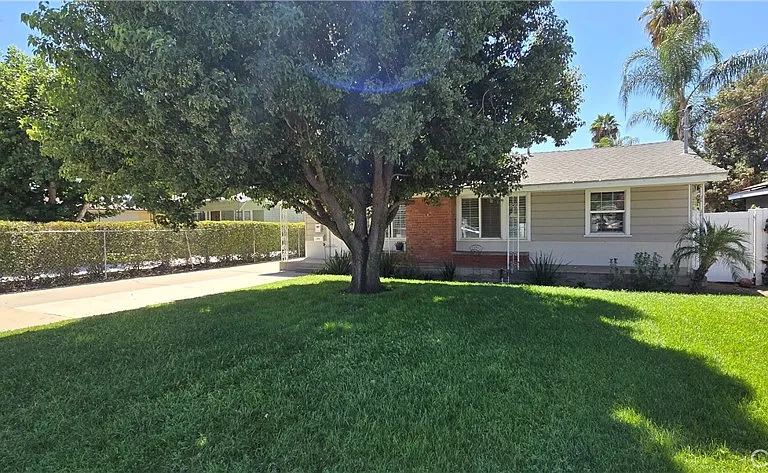 3550 Washington St — Photo 1