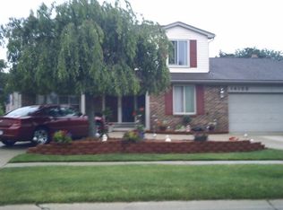 14155 Kerner Dr, Sterling Heights, MI 48313