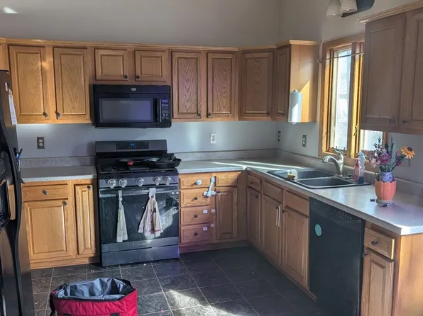 4043 Dubuque Ave, Des Moines, IA 50317