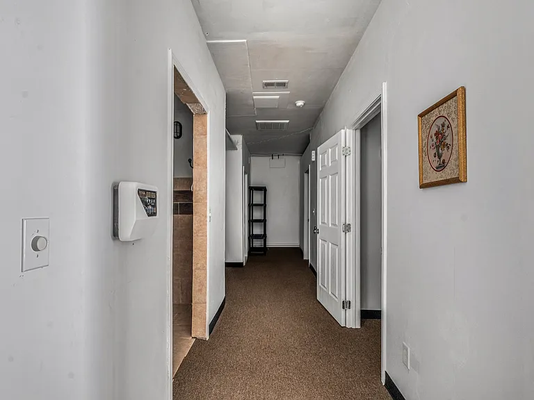 2116 S Roane St — Photo 23