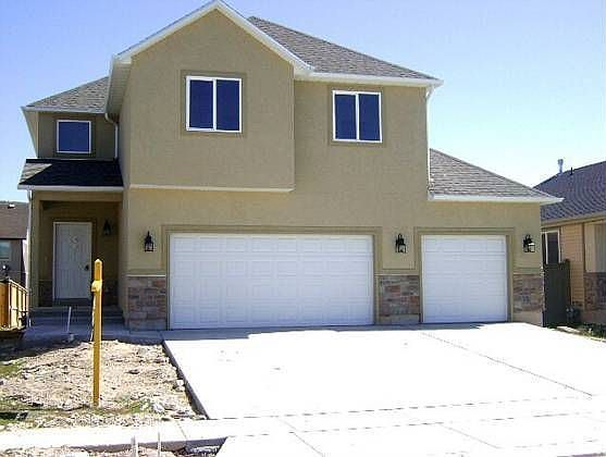 2nd image of 2195 E Firwood Ln