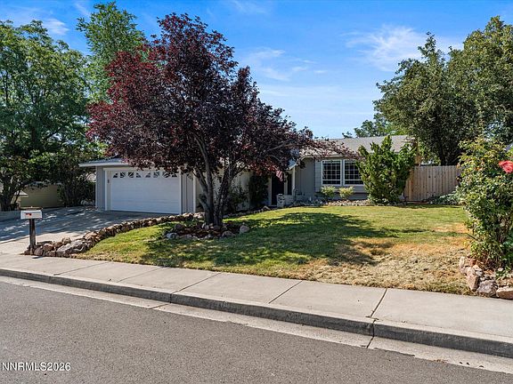 2nd image of 1025 Emerson Way