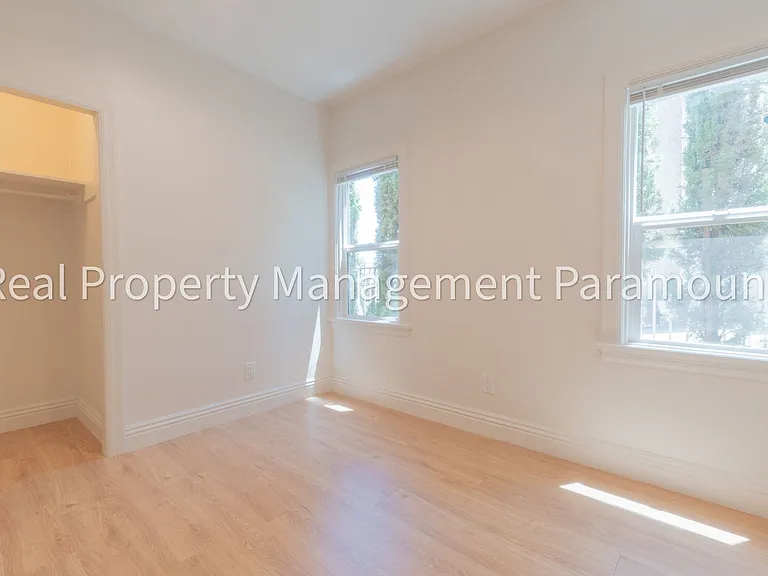 1867 S Redondo Blvd — Photo 21