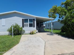 517 Sapote Dr, Barefoot Bay, FL 32976