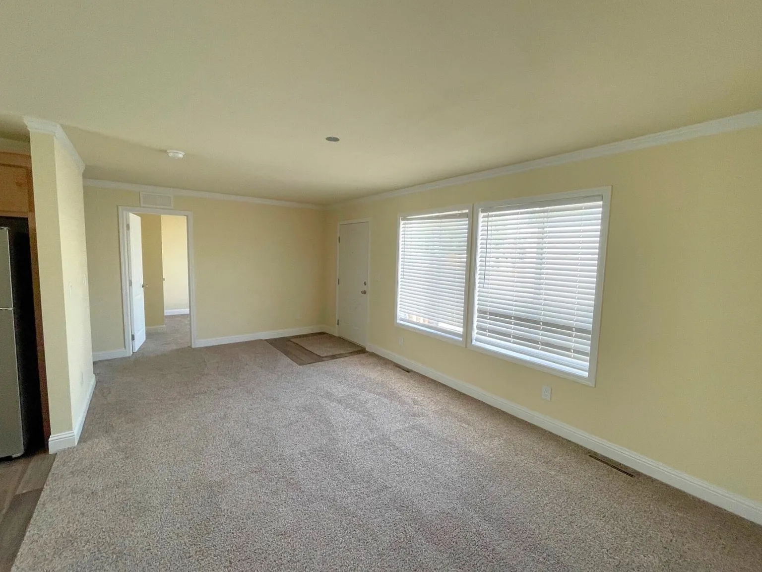 3 bed, 2.0 bath, 1056 sqft, $1,795 — Photo 4