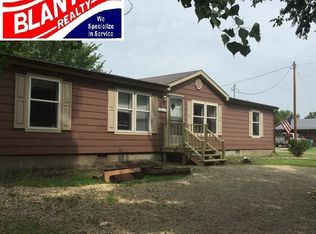 519 N 3rd St, Olsburg, KS 66520