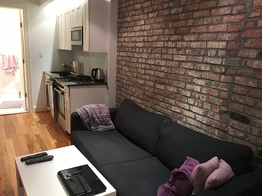 Rented by Westminster Management | media 28