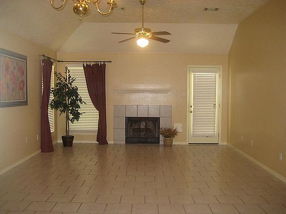 3rd image of 5122 E Pagewick Dr