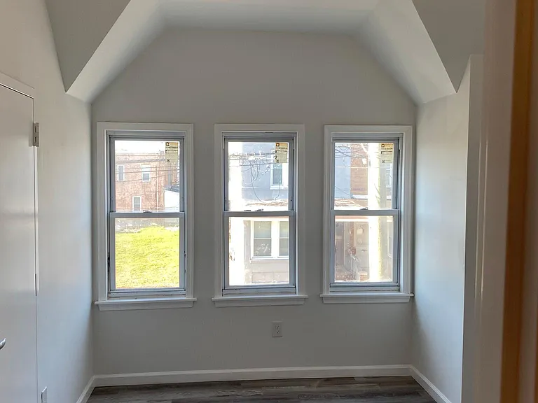 343 N Connecticut Ave — Photo 17