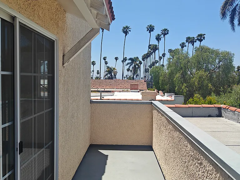 234 Roswell Ave — Photo 28