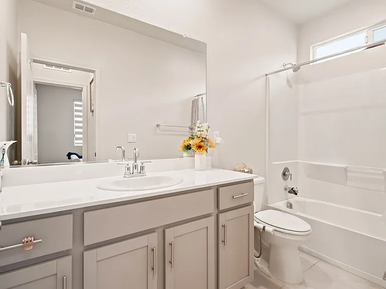 10024 Denali Ln — Photo 16