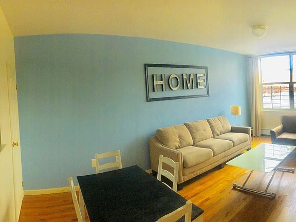 3rd image of 84 Marion St #2