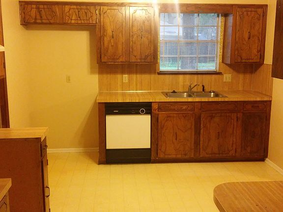 3rd image of 3508 Dewberry Dr