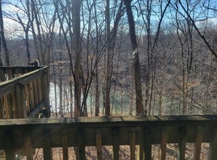 9382 S Lake Ridge Dr, Bloomington, IN 47401